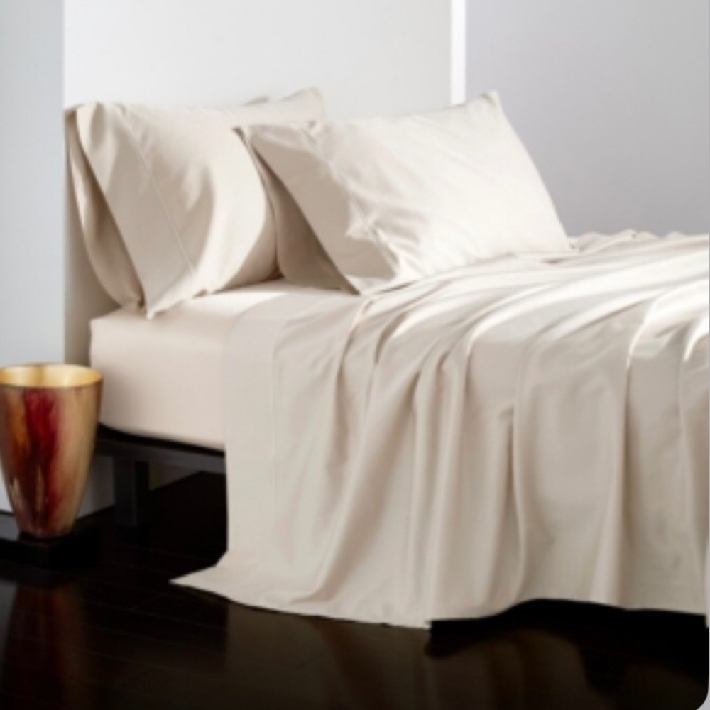 NWT Donna Karan Silk Indulgence Ivory Pillowcase Set - Picture 6 of 11